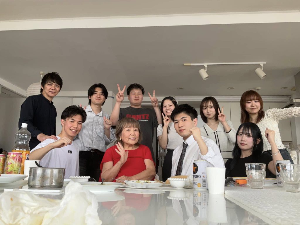 人前でカツラを試着するのは恥ずかしいと思っている女性へのアイデア