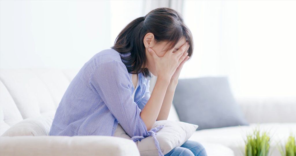 心理学的には「暇があると悩みが大きくなる」